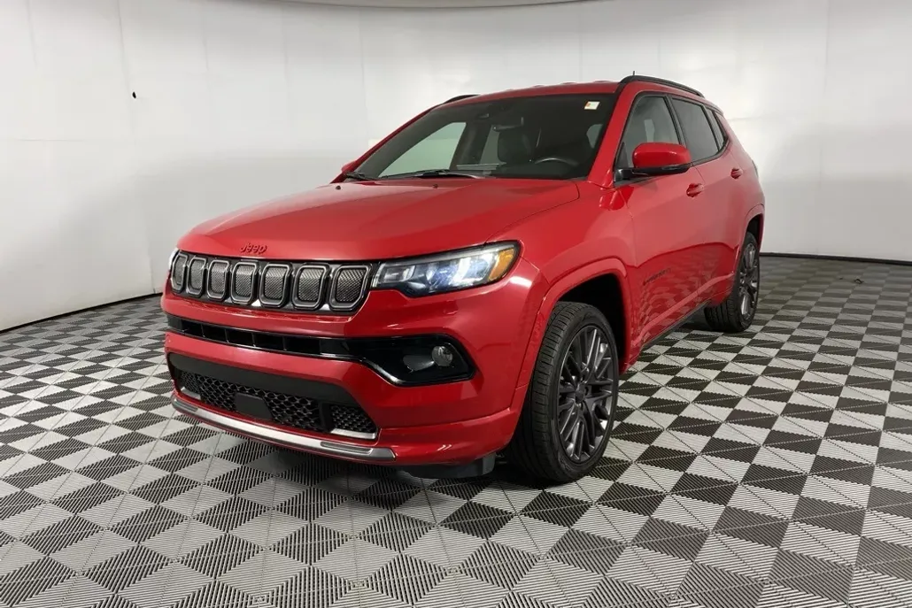 2022 Jeep Compass Limited photo 1