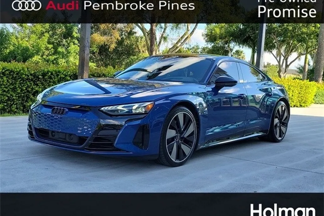 2023 Audi e-tron GT Prestige photo 1