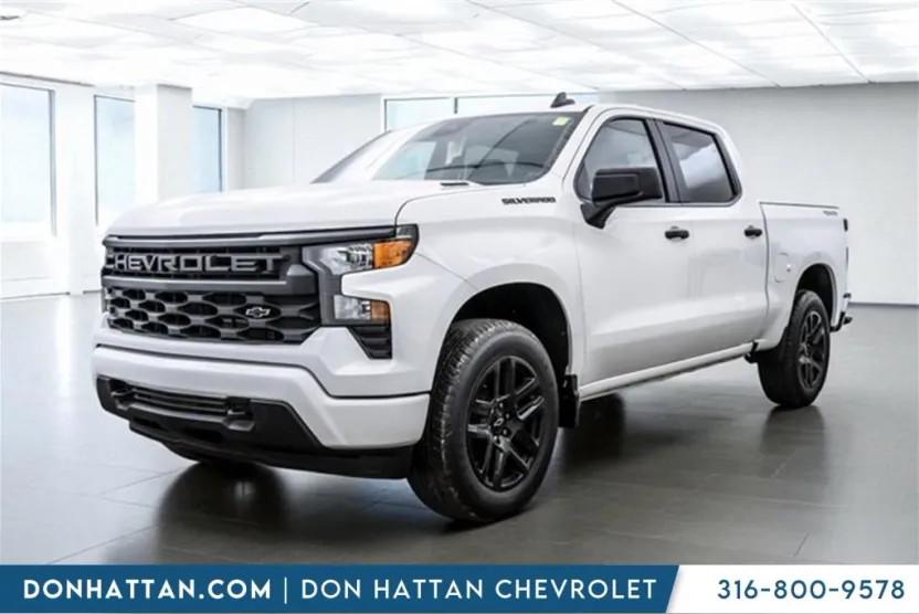 2026 Chevrolet Silverado 1500 Custom photo 1
