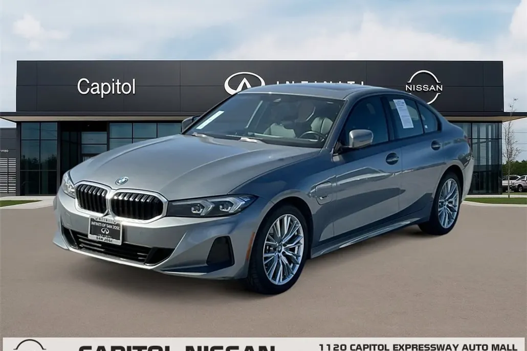 2023 Bmw 330e photo 1