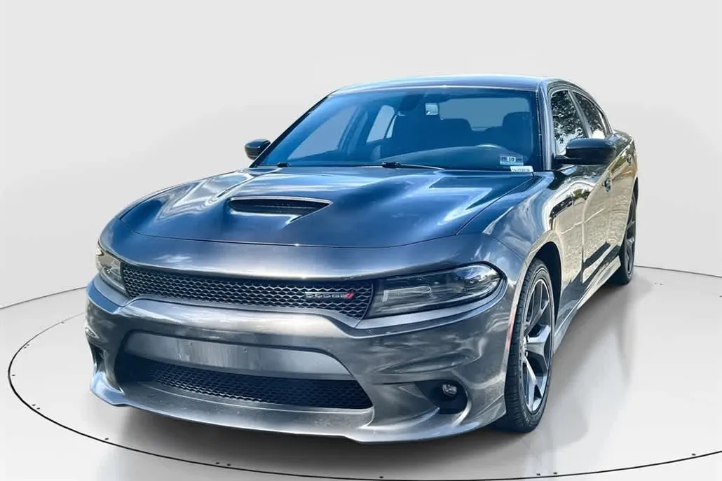 2018 Dodge Charger SXT Plus photo 1