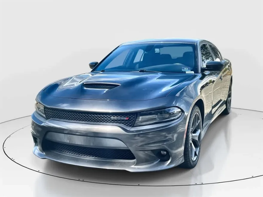 2018 Dodge Charger SXT Plus photo 1