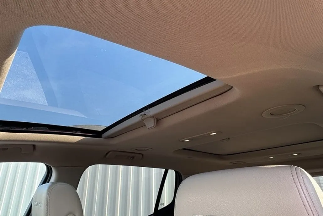 2017 Gmc Acadia Denali photo 1