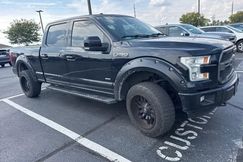 2016 Ford F-150 Lariat photo 1