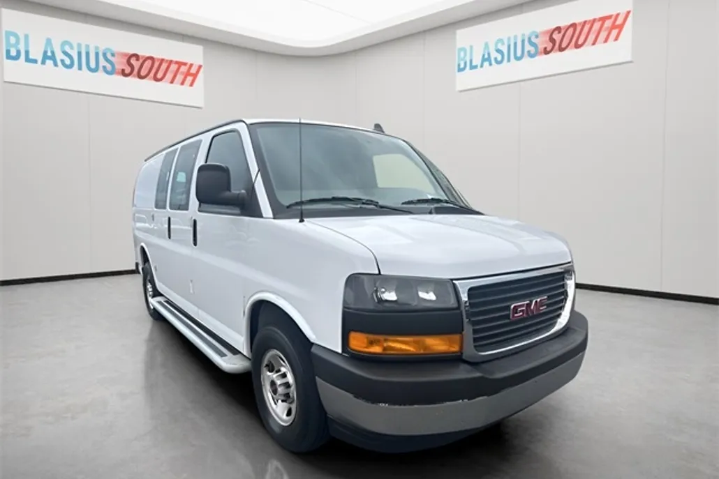 2023 Gmc Savana 2500 Cargo photo 1