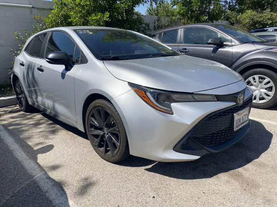2020 Toyota Corolla SE photo 1