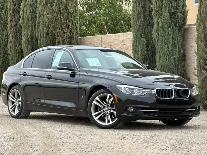 2018 Bmw 330e Sedan photo 1