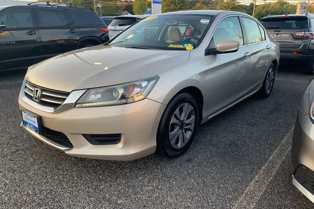 2013 Honda Accord LX photo 1