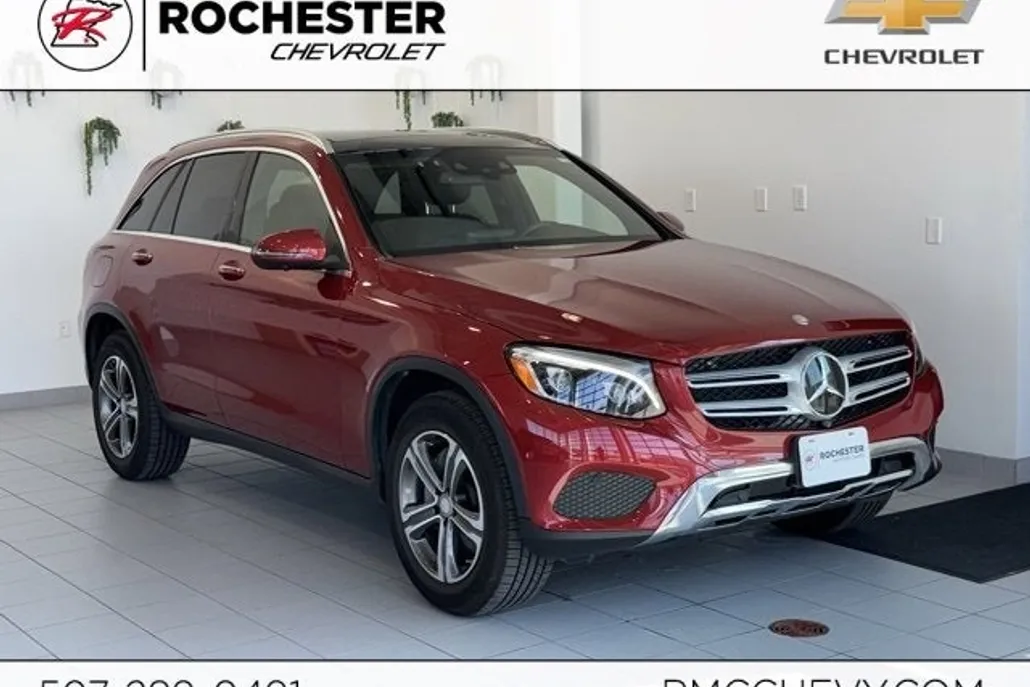 2016 Mercedes Benz GLC 300 photo 1