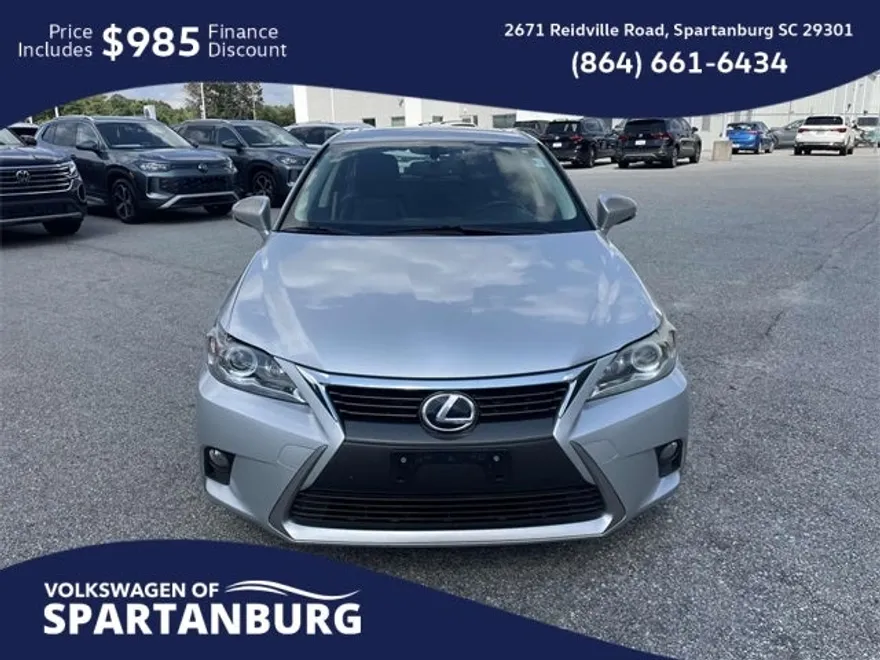 2015 Lexus CT 200h photo 1