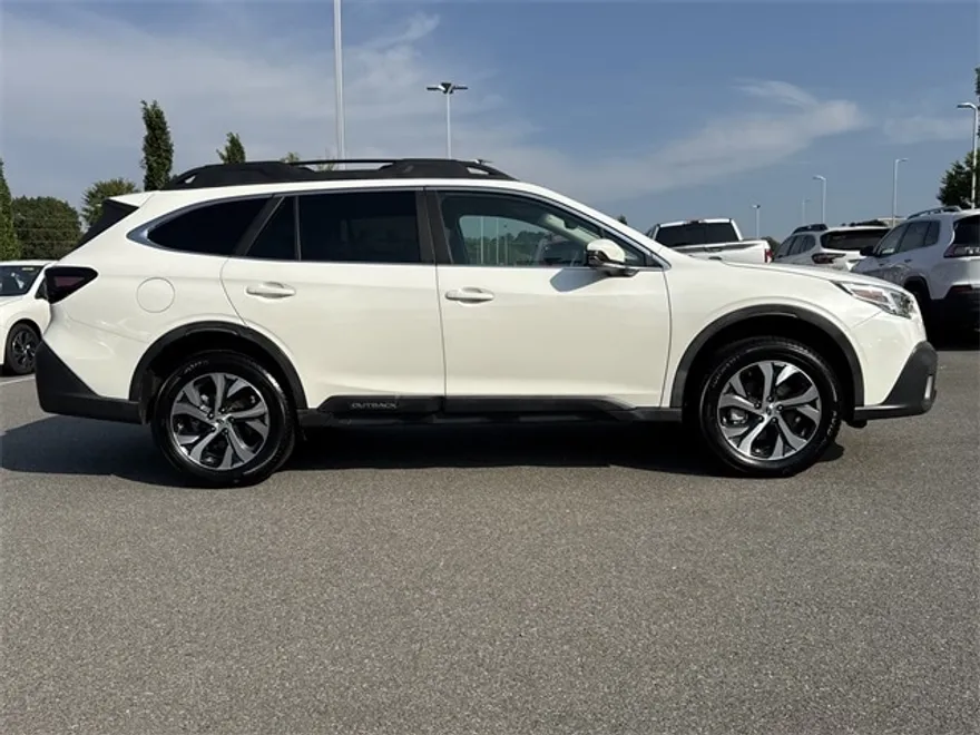 2020 Subaru Outback Limited photo 1