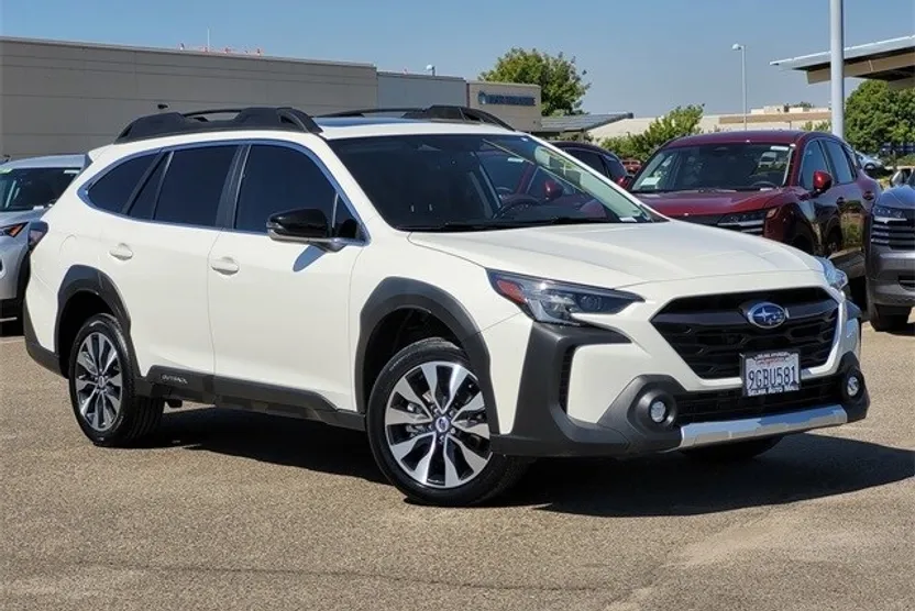 2023 Subaru Outback Limited XT photo 1