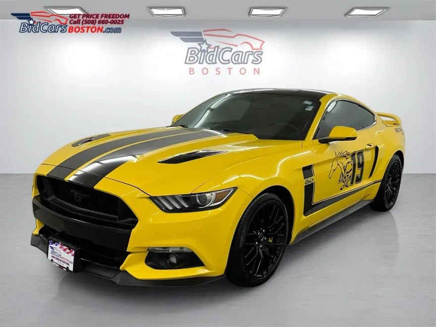 2016 Ford Mustang GT Premium photo 1