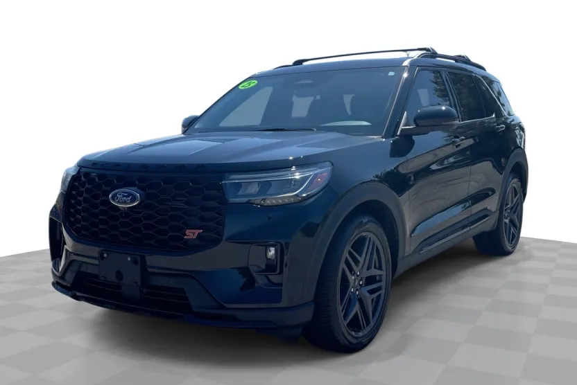 2025 Ford Explorer ST photo 1