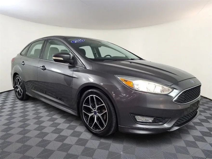 2015 Ford Focus SE photo 1
