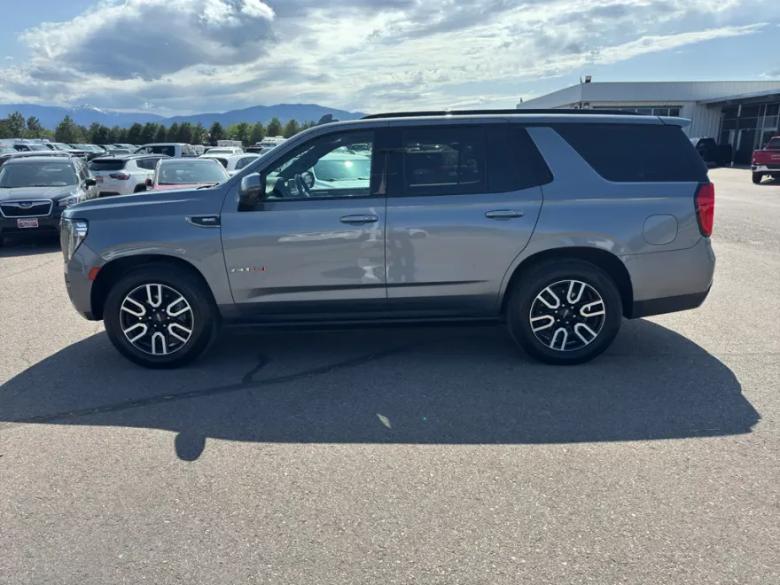 2021 Gmc Yukon AT4 photo 1