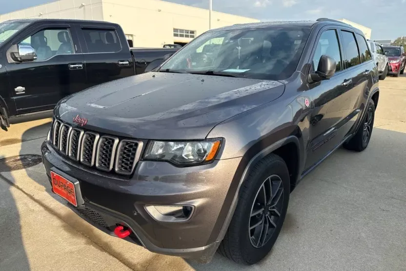 2021 Jeep Grand Cherokee Trailhawk photo 1