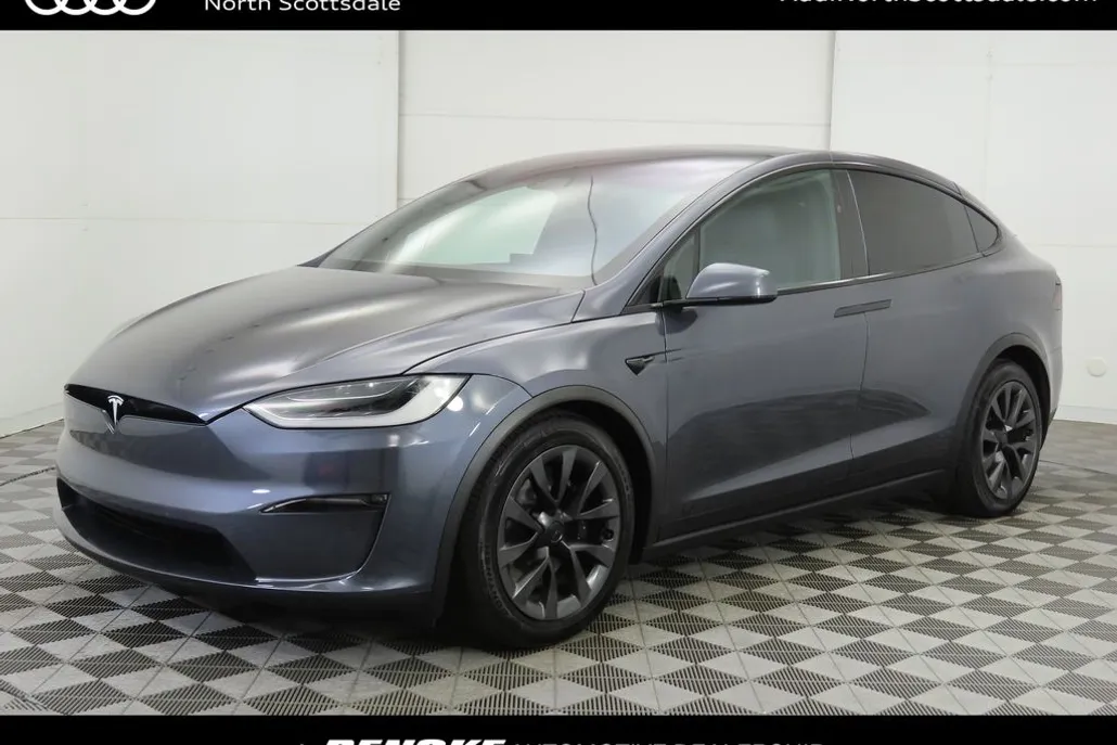 2023 Tesla Model X photo 1