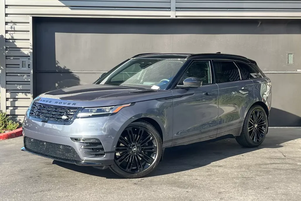 2026 Land Rover Range Rover Velar P250 Dynamic SE photo 1