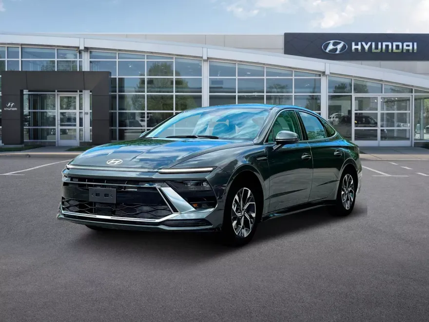 2025 Hyundai Sonata SEL photo 1