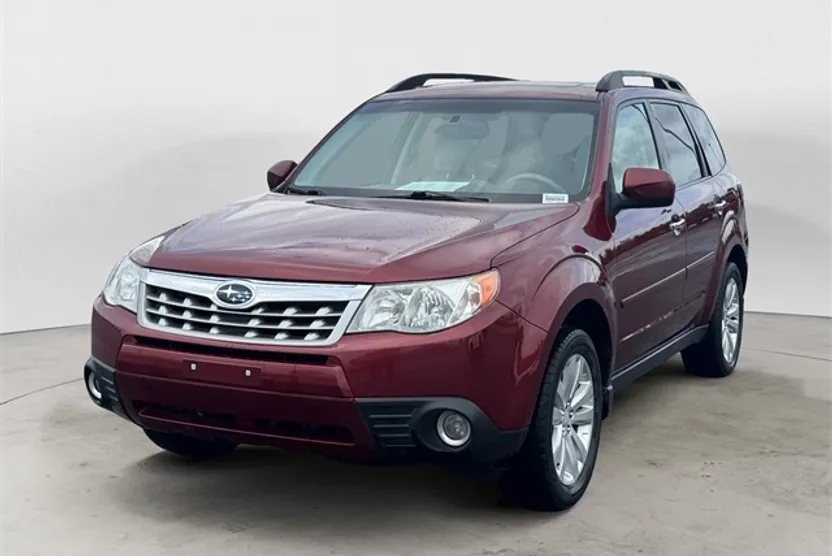 2013 Subaru Forester 2.5X photo 1