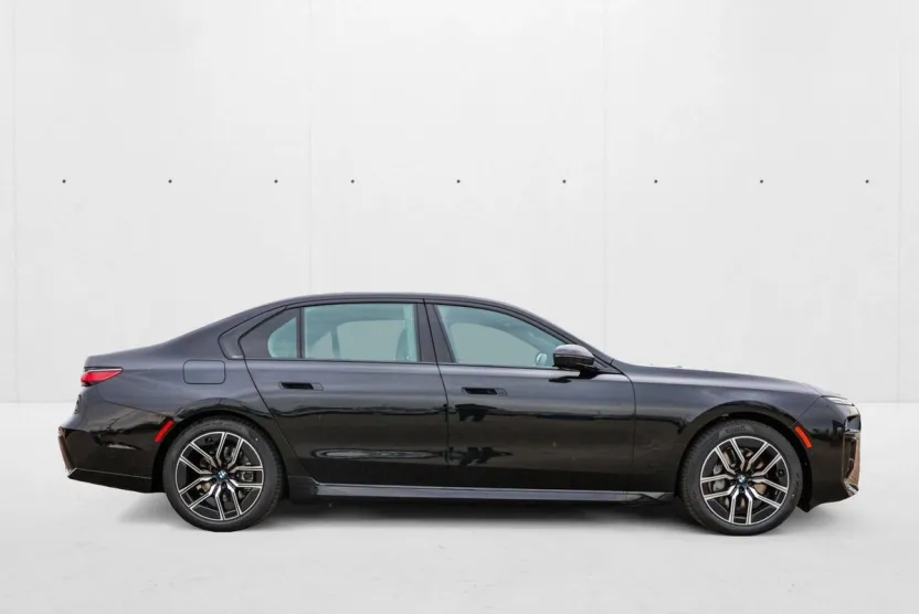 2025 Bmw 740i xDrive photo 1