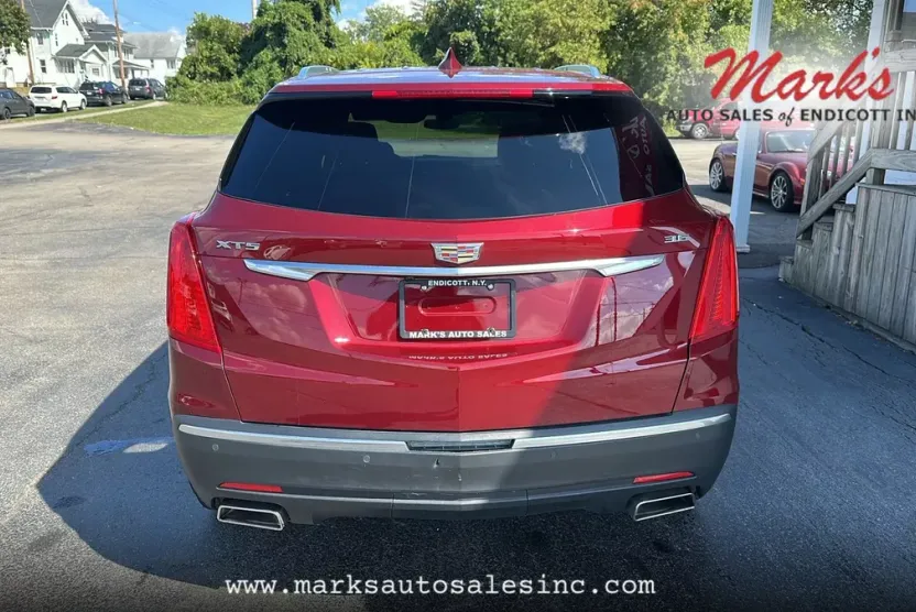 2018 Cadillac XT5 Luxury Sport photo 1