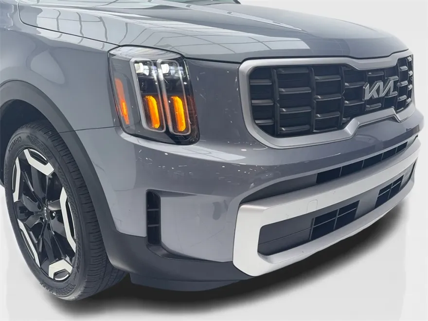2025 Kia Telluride S photo 1