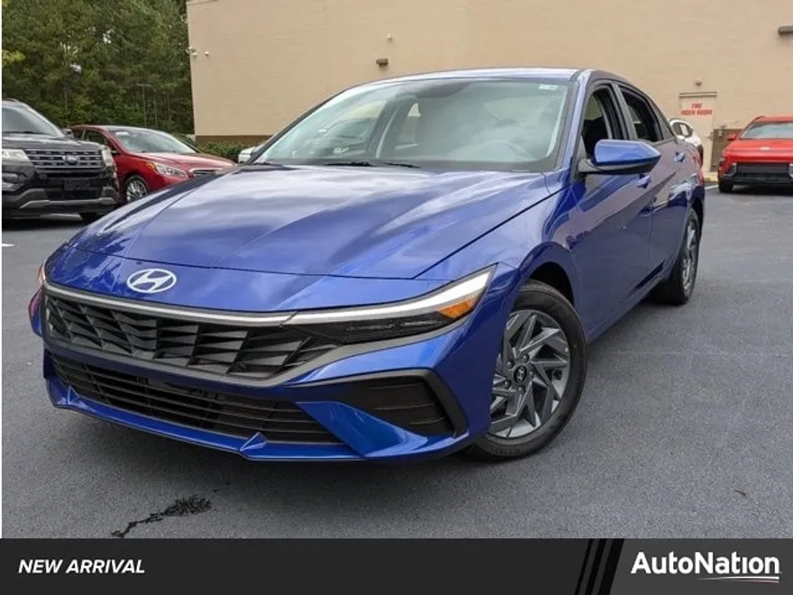2024 Hyundai Elantra Hybrid Blue photo 1
