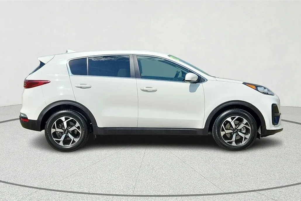 2021 Kia Sportage LX photo 1