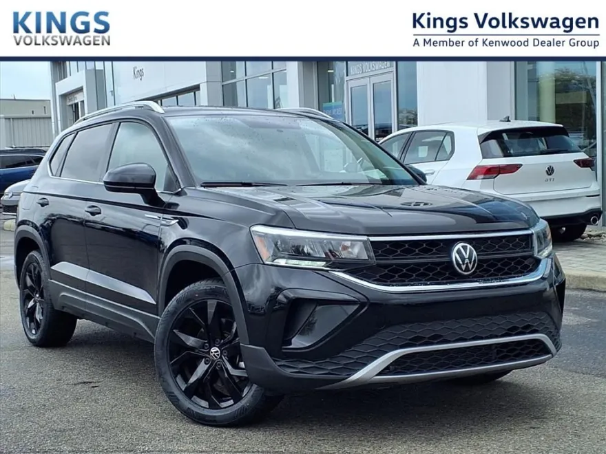 2022 Volkswagen Taos SE photo 1
