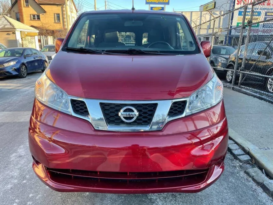 2018 Nissan NV200 SV photo 1