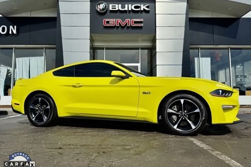 2021 Ford Mustang GT photo 1