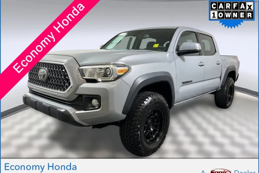 2019 Toyota Tacoma TRD Double Cab photo 1