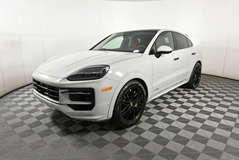 2026 Porsche Cayenne Coupe GTS photo 1