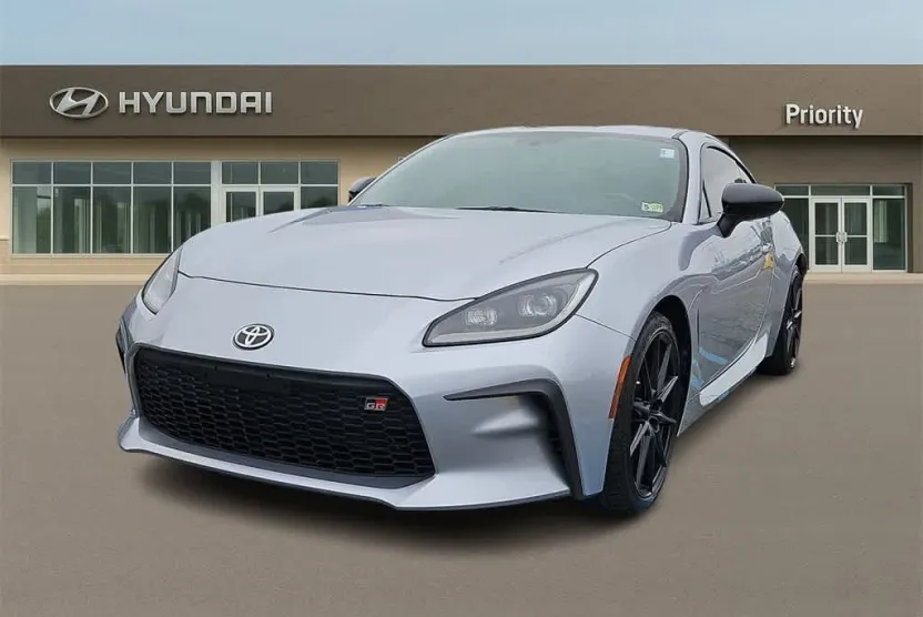 2022 Toyota GR86 Premium photo 1