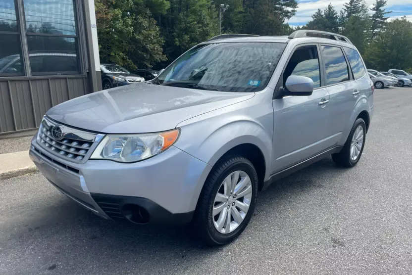 2012 Subaru Forester 2.5X Premium photo 1