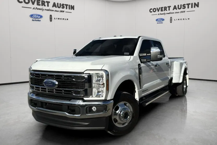 2025 Ford F-350 photo 1