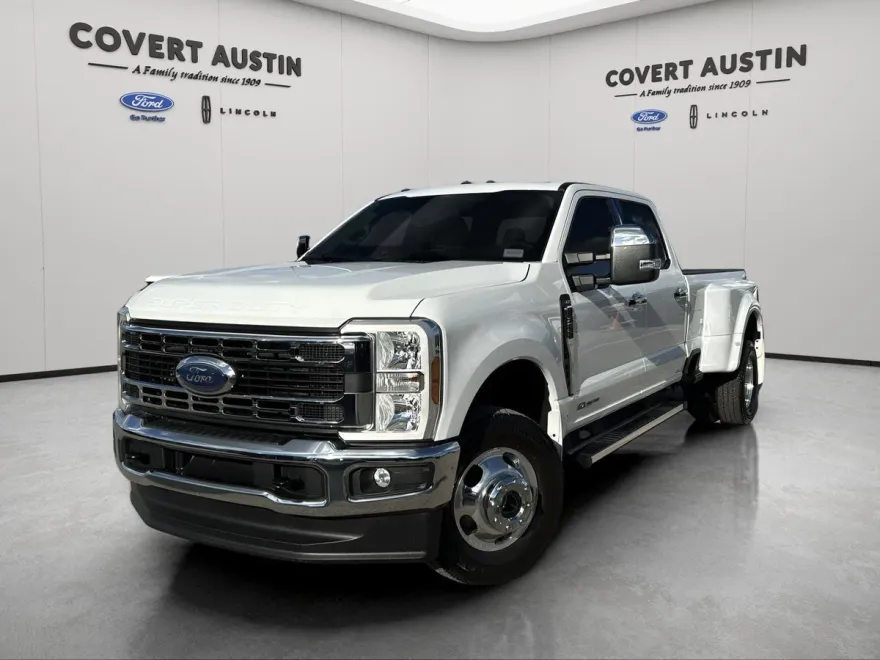 2025 Ford F-350 photo 1
