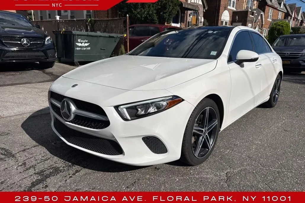 2019 Mercedes Benz A 220 photo 1