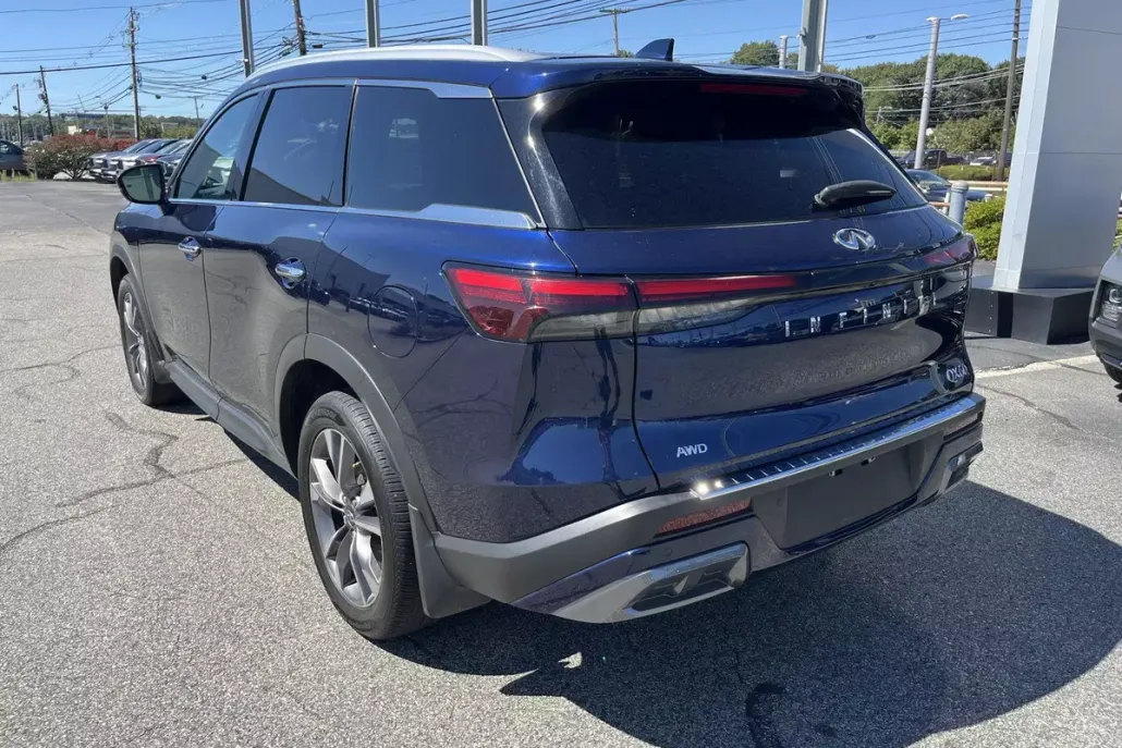 2022 Infiniti QX60 Luxe photo 1