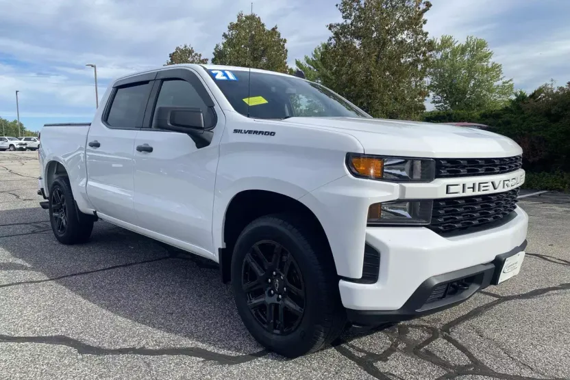 2021 Chevrolet Silverado 1500 Custom photo 1