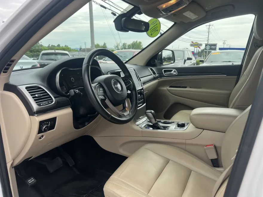 2019 Jeep Grand Cherokee Limited photo 1