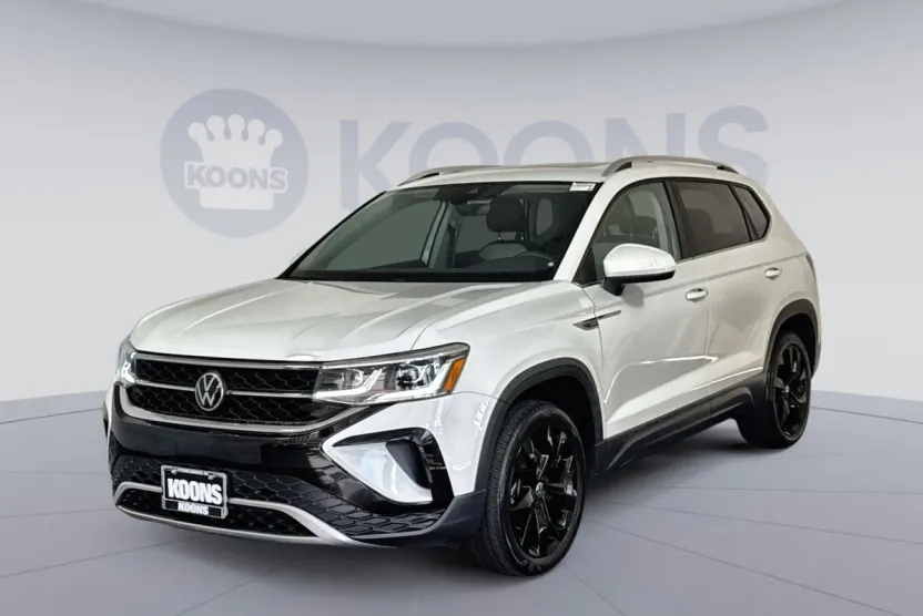 2022 Volkswagen Taos SEL photo 1