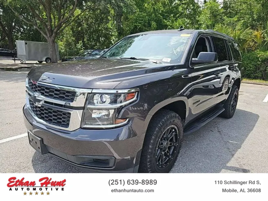 2017 Chevrolet Tahoe LT photo 1