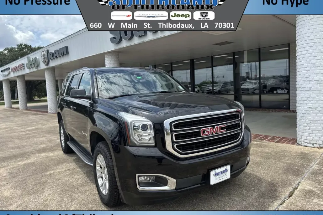 2017 Gmc Yukon SLT photo 1