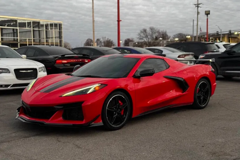2021 Chevrolet Corvette Stingray Convertible 2LT photo 1