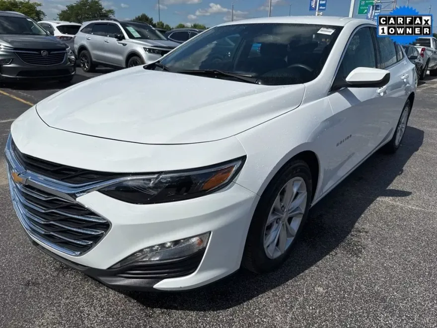 2025 Chevrolet Malibu 1LT photo 1