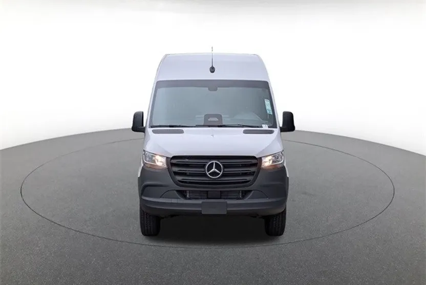 2026 Mercedes Benz Sprinter 2500 photo 1