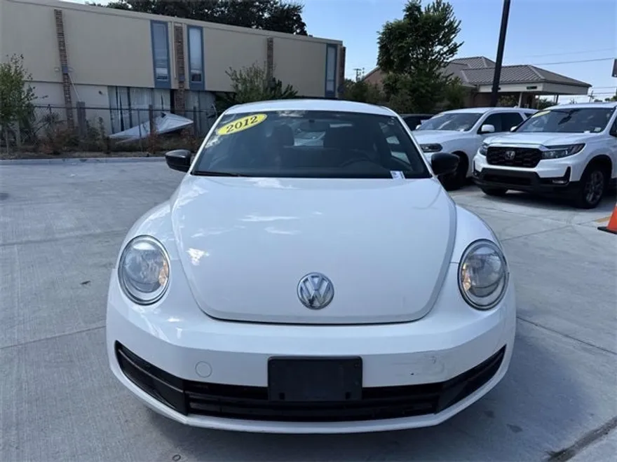 2012 Volkswagen Beetle Base photo 1